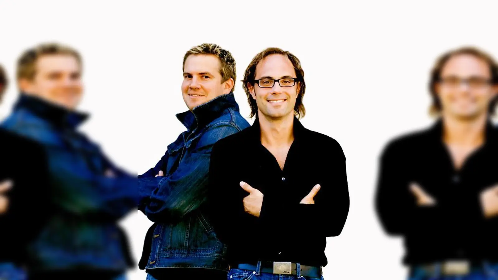 Präsentieren am Dienstag ihr Programm Best of Kluftinger beim Tollwood: Volker Klüpfel (rechts) und Michael Kobr.  (Foto: Peter von Felber)