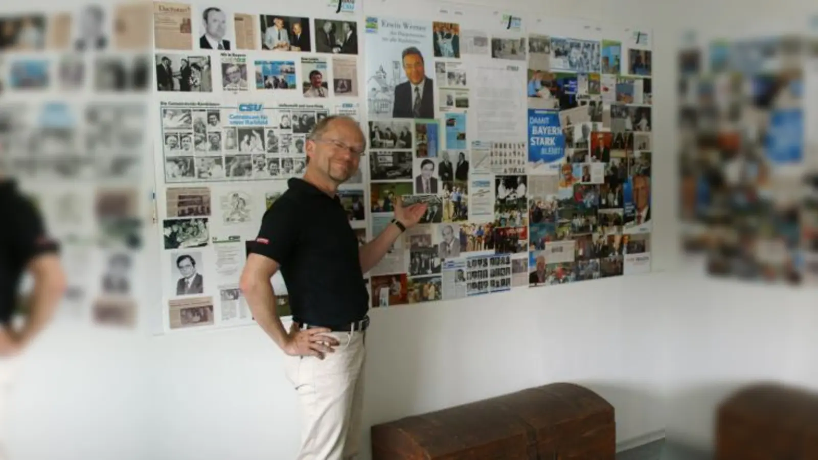 CSU Fraktionsvorsitzender Stefan Handl freut sich über die gelungene Sonderausstellung. (Foto: ar)