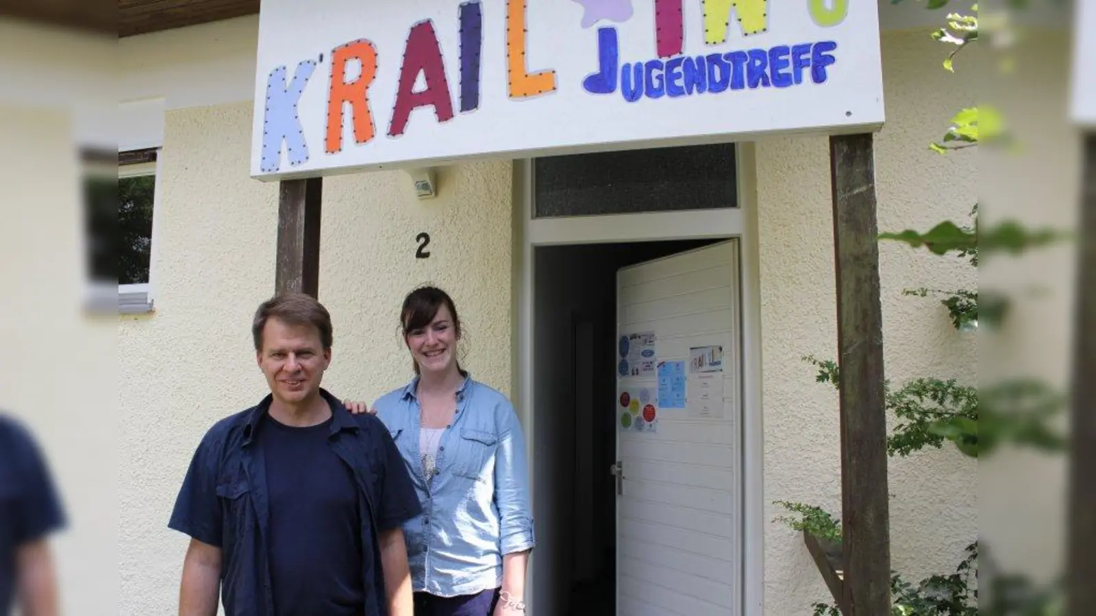 Offenes Ohr für Jugendliche von zwölf bis 19 Jahren: Harry Mayr und Anja Siebler betreuen das Krail-In auch in den Ferien. (Foto: US)