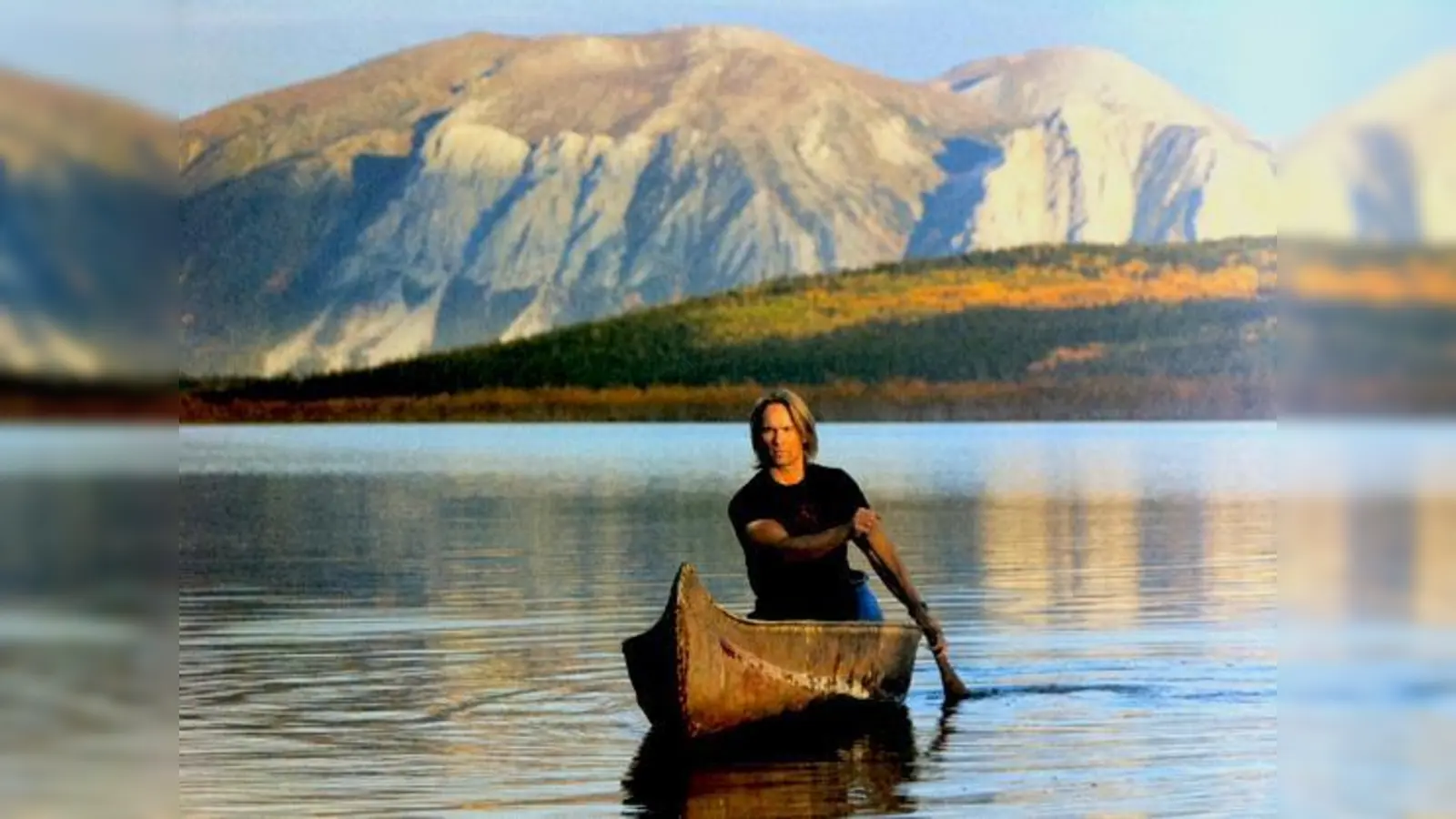 Ein Mann und sein Kanu: Dirk Rohrbach ist fasziniert vom Yukon.	 (Foto: Privat)