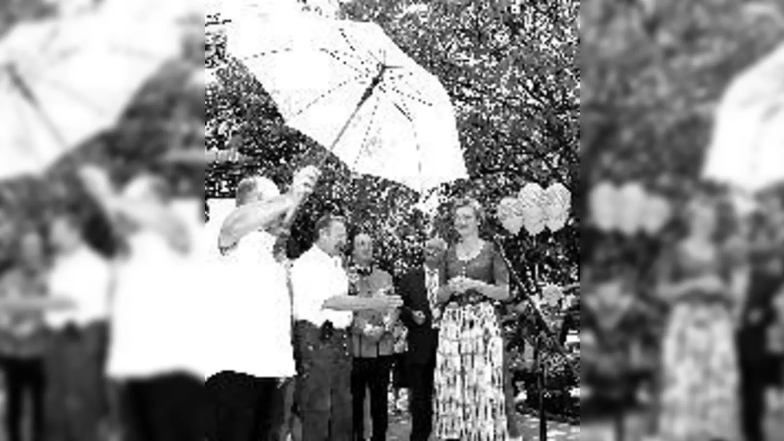 Ein Schirm für die Schirmherrin.	 (Foto: Privat)