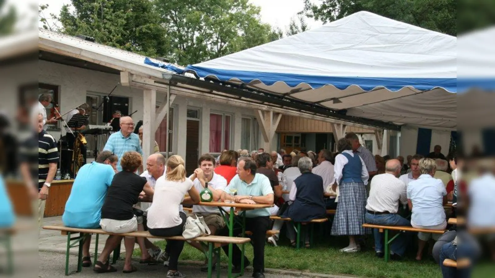 Das Allacher Weinfest ist ein Treffpunkt für alle Generationen. (Foto: bk)