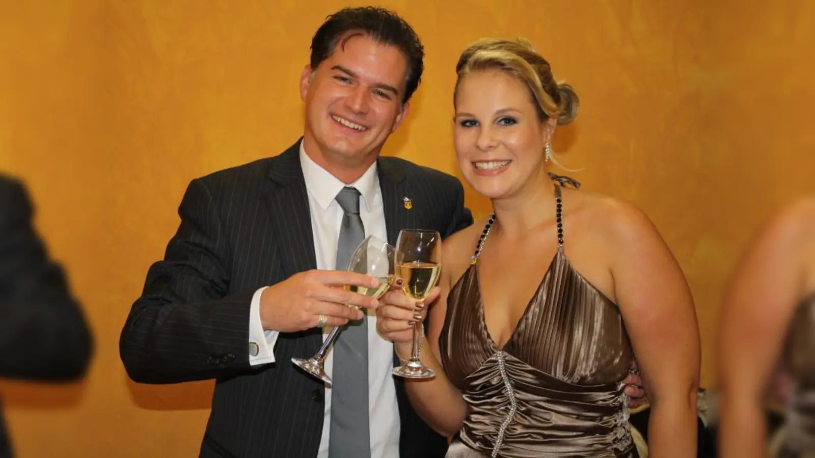 Oliver Konrad und Anja Weiße sind das neue Prinzenpaar des Faschingsclub Neuhausen. (Foto: sb)