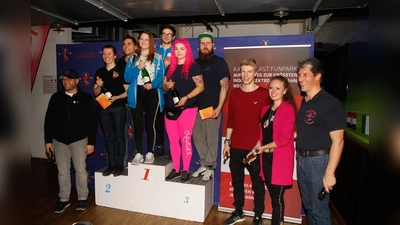 Das Pöckinger Prinzenpaar (Mitte) war am schnellsten mit dem Kart unterwegs. (Foto: Narrhalla Oberschleißheim)