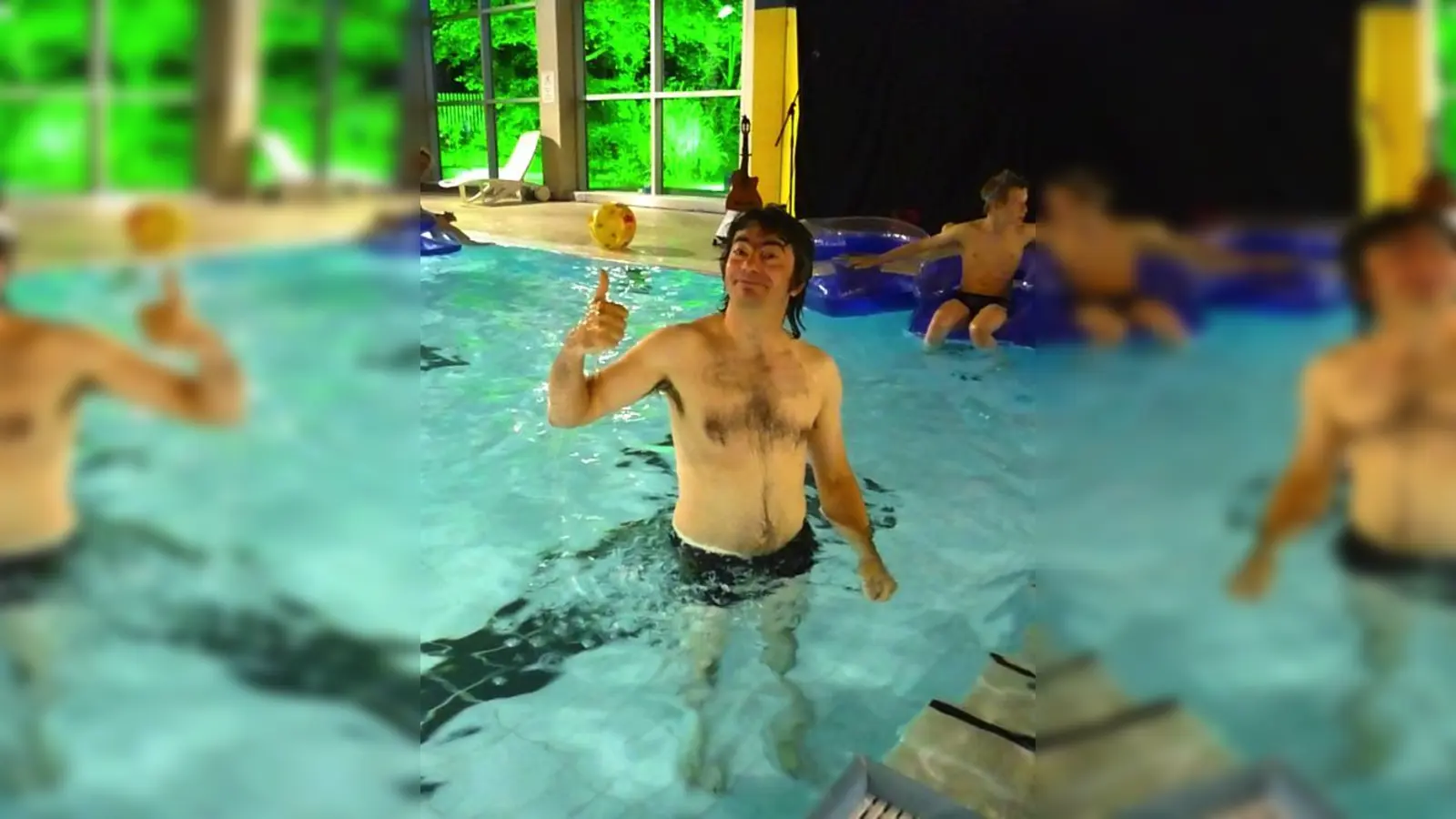 Kabarettist Markus Schneider trat im Kirchseeoner Schwimmbad auf.	 (Foto: VA)