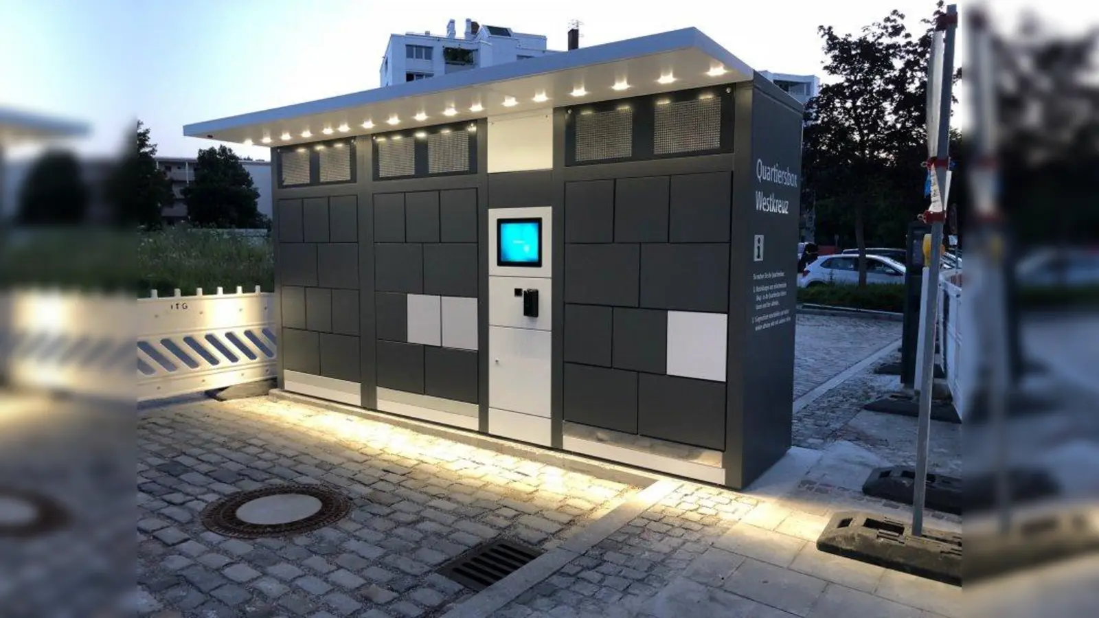 Edles Design: Die neue Quartiersbox an der Mobilitätsstation Westkreuz. (Foto: pst)