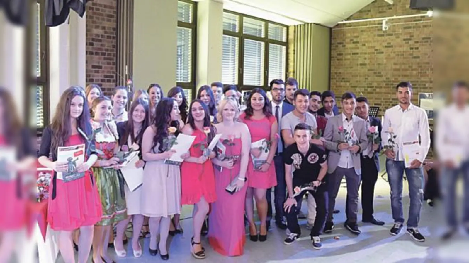 Die Wilhelm-Busch-Realschule verabschiedete dieses Jahr 172 Absolventen.	 (Foto: Privat)