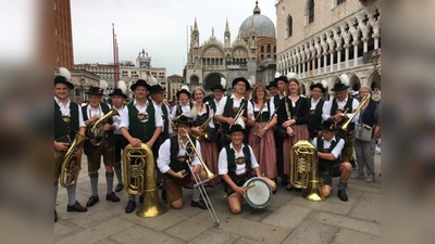 Weil die Carabinieris das Spielen am Markusplatz untersagten, ... (Foto: Jonny Freifeld)