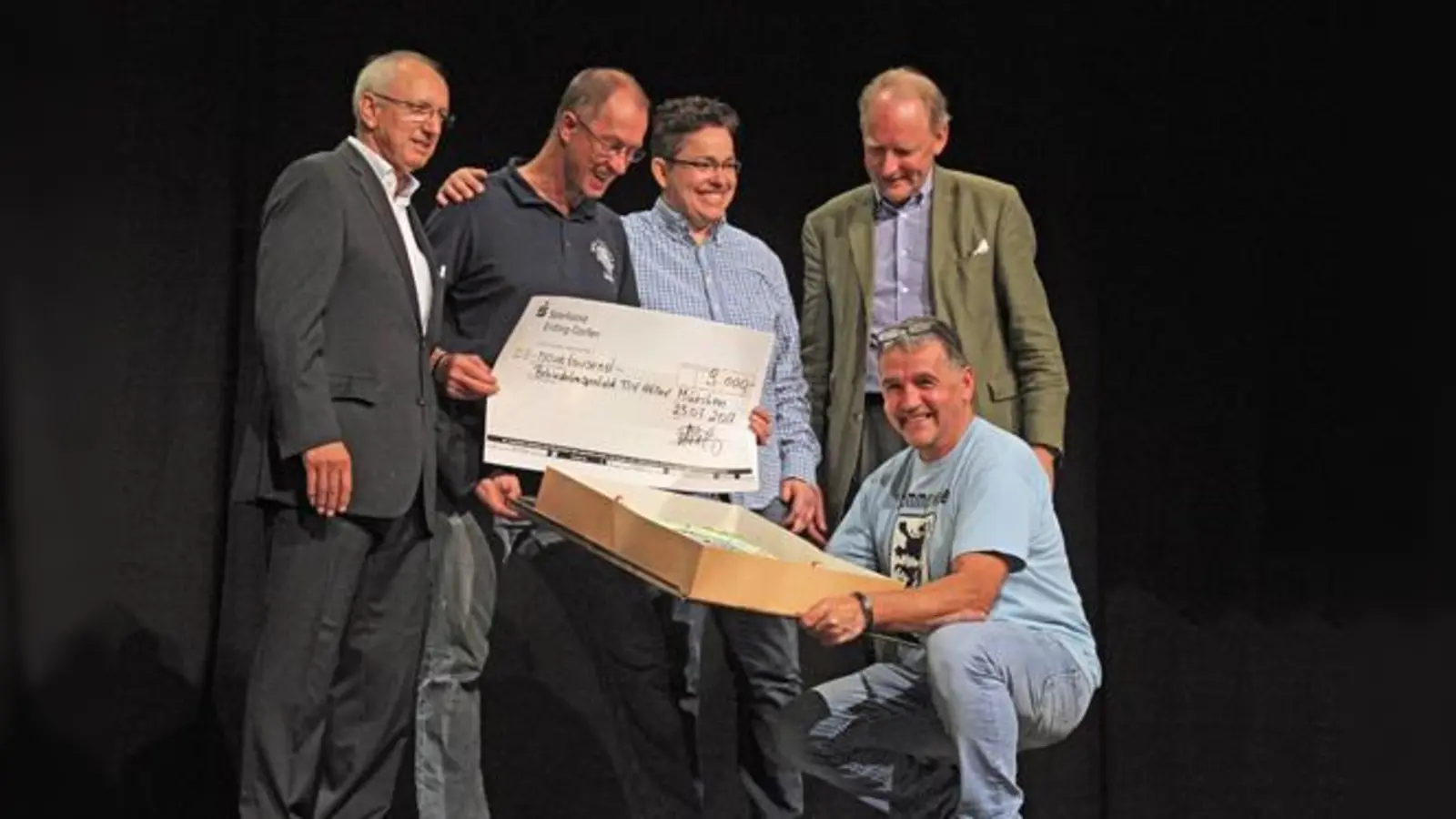 Förderer des Behindertensports: Vize-Präsident Hans Sitzberger, Thomas Heppner, Birgit Kober, Verwaltungsrat Robert von Benningsen und Oskar Dernitzky (von links).  (Foto: Anne Wild)