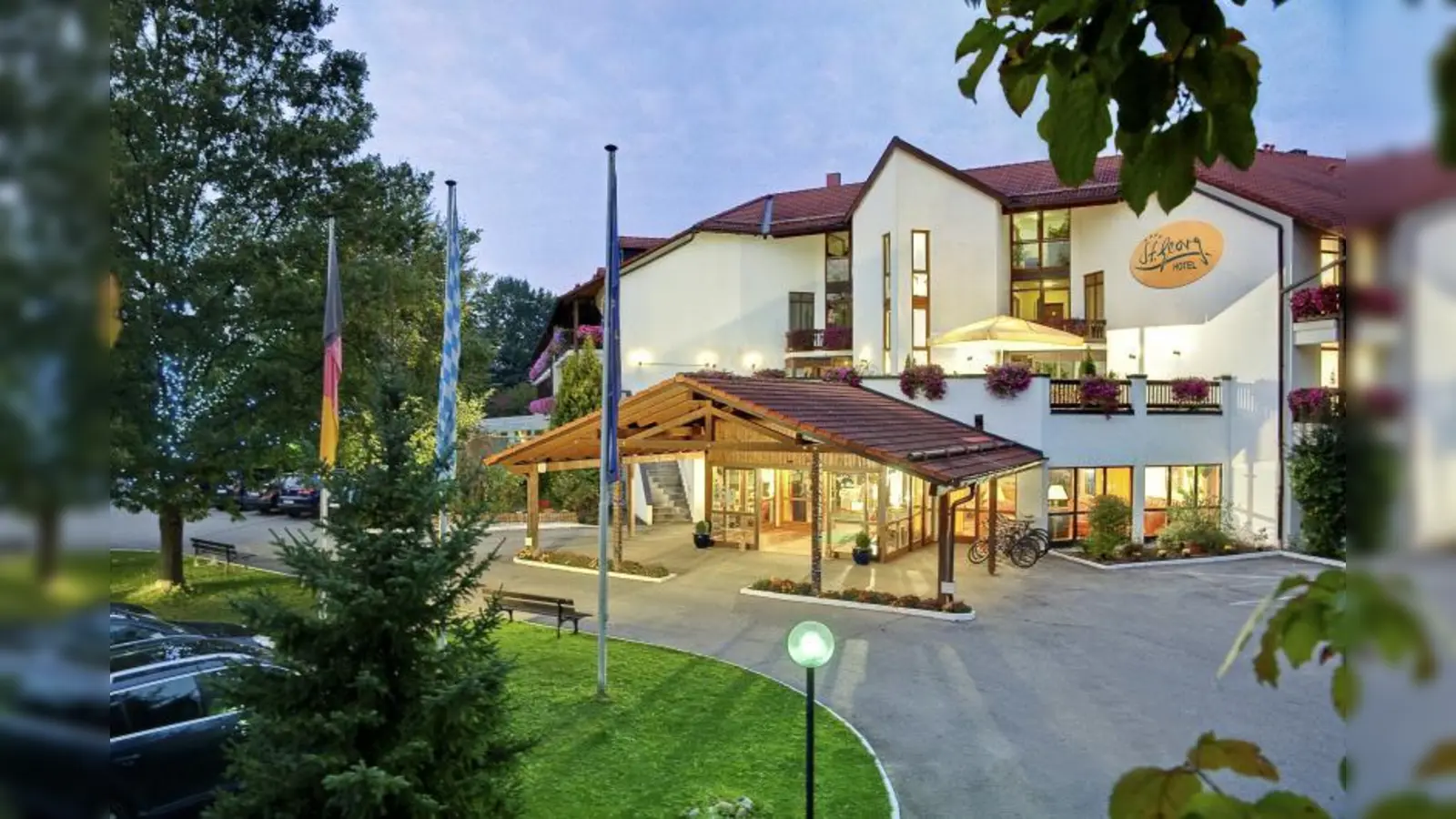 Idyllisch am Ortsrand von Bad Aibling liegt das 4-Sterne-Hotel St. Georg. (Foto: sb)