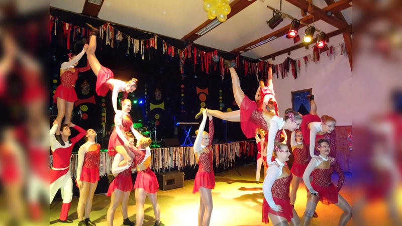 Stimmung garantiert: In Kirchseeon wird am Freitag, 1. März, ab 20 Uhr eine "Fetzen-Faschings-Party" in der ATSV-Halle gefeiert. (Foto: VA)