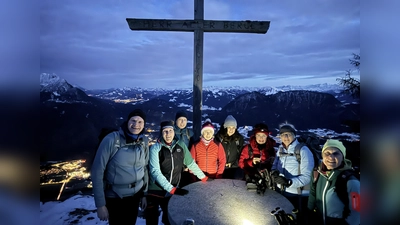 Die Wandergruppe genoss auf dem Pendling die schöne Aussicht. (Foto: DAV Ortsgruppe Dachau)