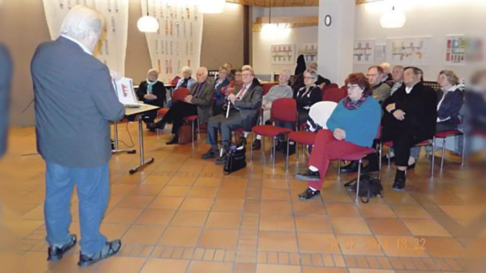 Gerd Behrens, Leiter der Herzsportgruppe der TU München, referierte vor den Mitgliedern des Fördervereins für das städtische Klinikum München Bogenhausen über Sport nach dem Herzinfarkt.  (Foto: Verein)
