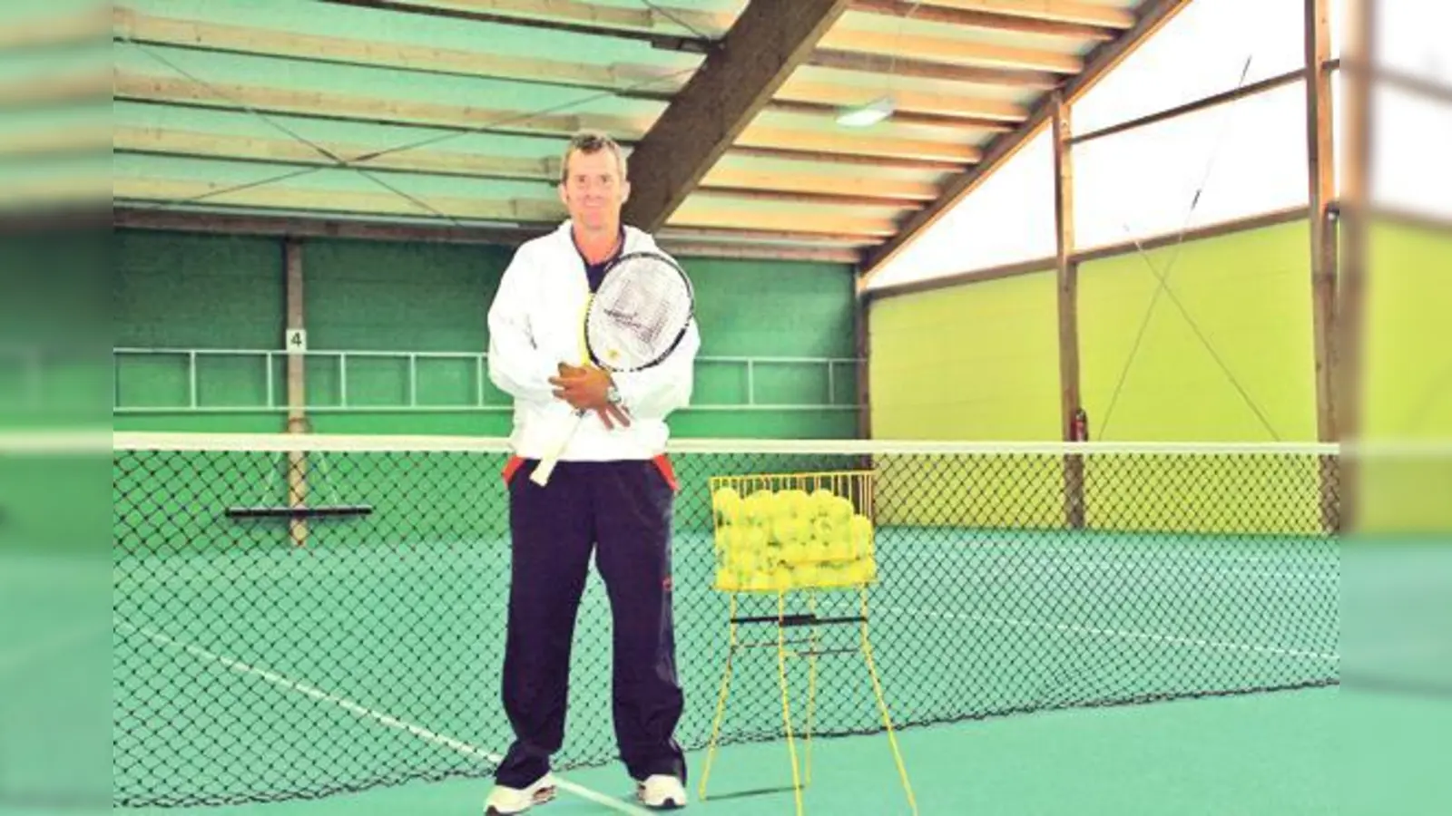 Sebastian Beutelstahl, Vorsitzender des TC Sportpark und Betreiber, freut sich auf die Eröffnung am 15. Oktober.	 (Foto: hol)