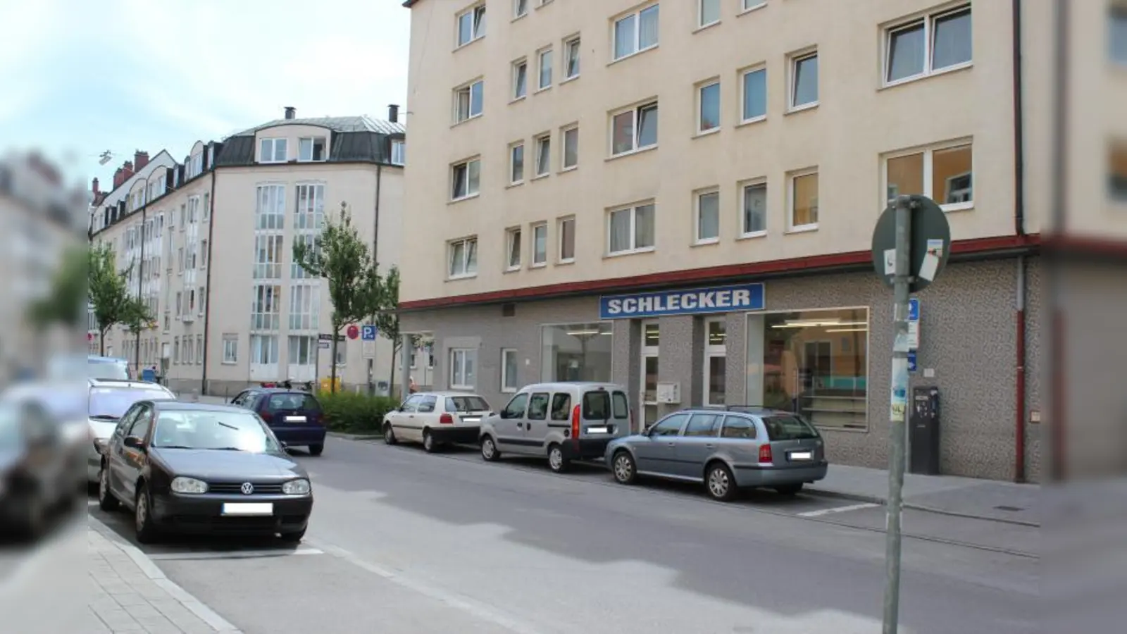 Die in Kürze frei werdenden Ladenlokale der Schlecker-Märkte auf der Schwanthalerhöhe sollen nach Willen des BA in Zukunft Kinderkrippen oder Horten beheimaten. Das Gremium forderte die Stadt auf, diese Möglichkeit zu prüfen. (Foto: SE)