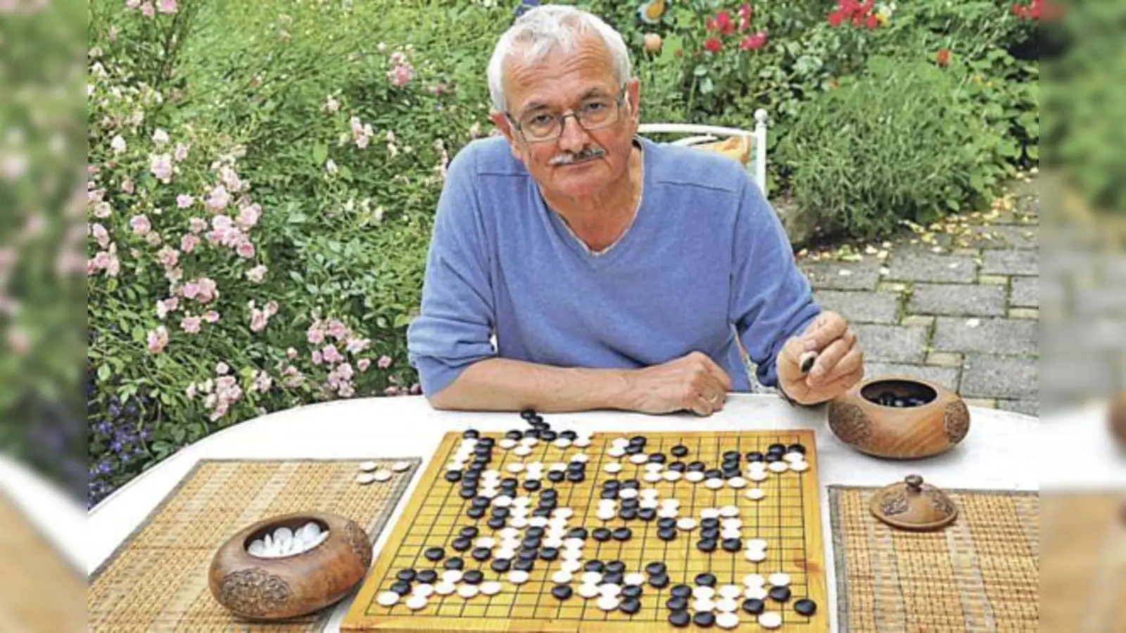 Franz Still zeigt wies geht: Ab September führt er in die Geheimnisse von Go ein.	 (Foto: Still)