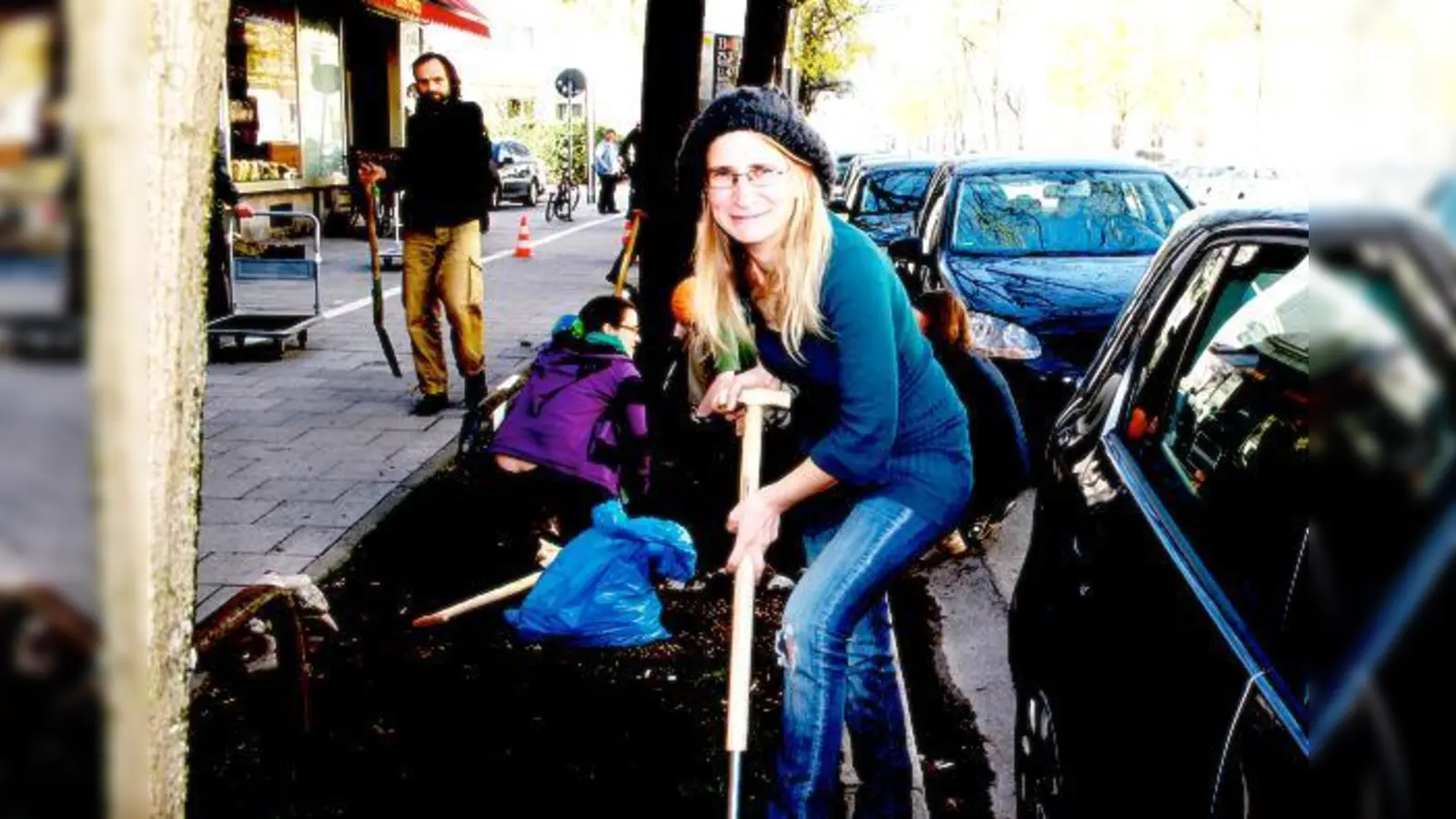 Mit der Grünpatenschaft haben die Schwabinger Anwohner an der Franz-Joseph-Straße nun die Möglichkeit, ihr »eigenes« Beet zu bestellen.	 (Foto: js)
