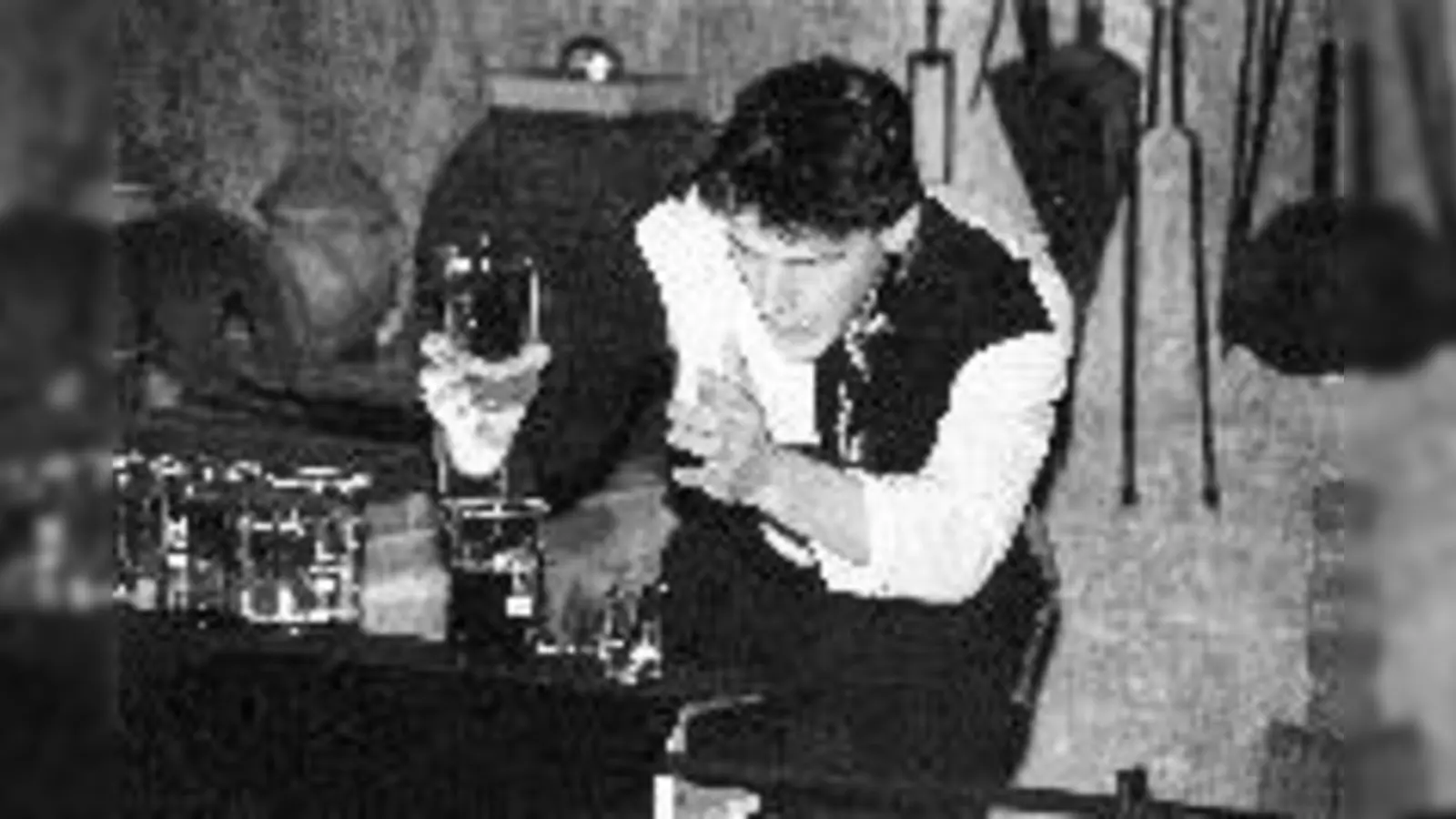 Abrakadabra: Der Feuerschlucker Jean-Luc der Alchemistenküche. 	 (Foto: Deutsches Museum)