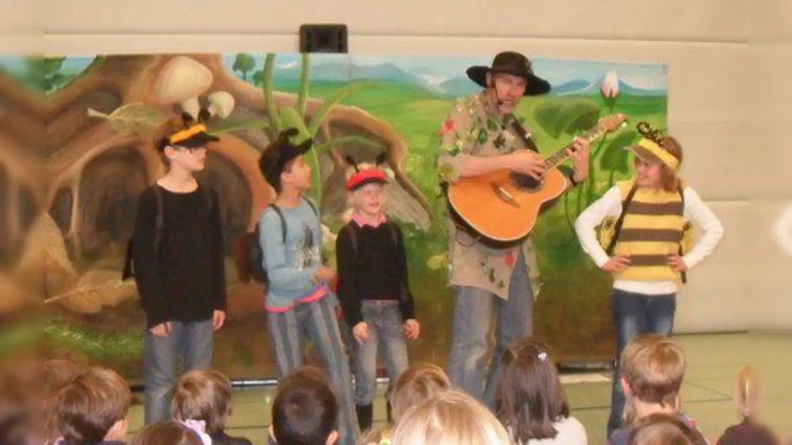 „Käfer &amp; Co” lernten in der Gilmschule, dass jeder wichtig sein kann. (Foto: Sch)