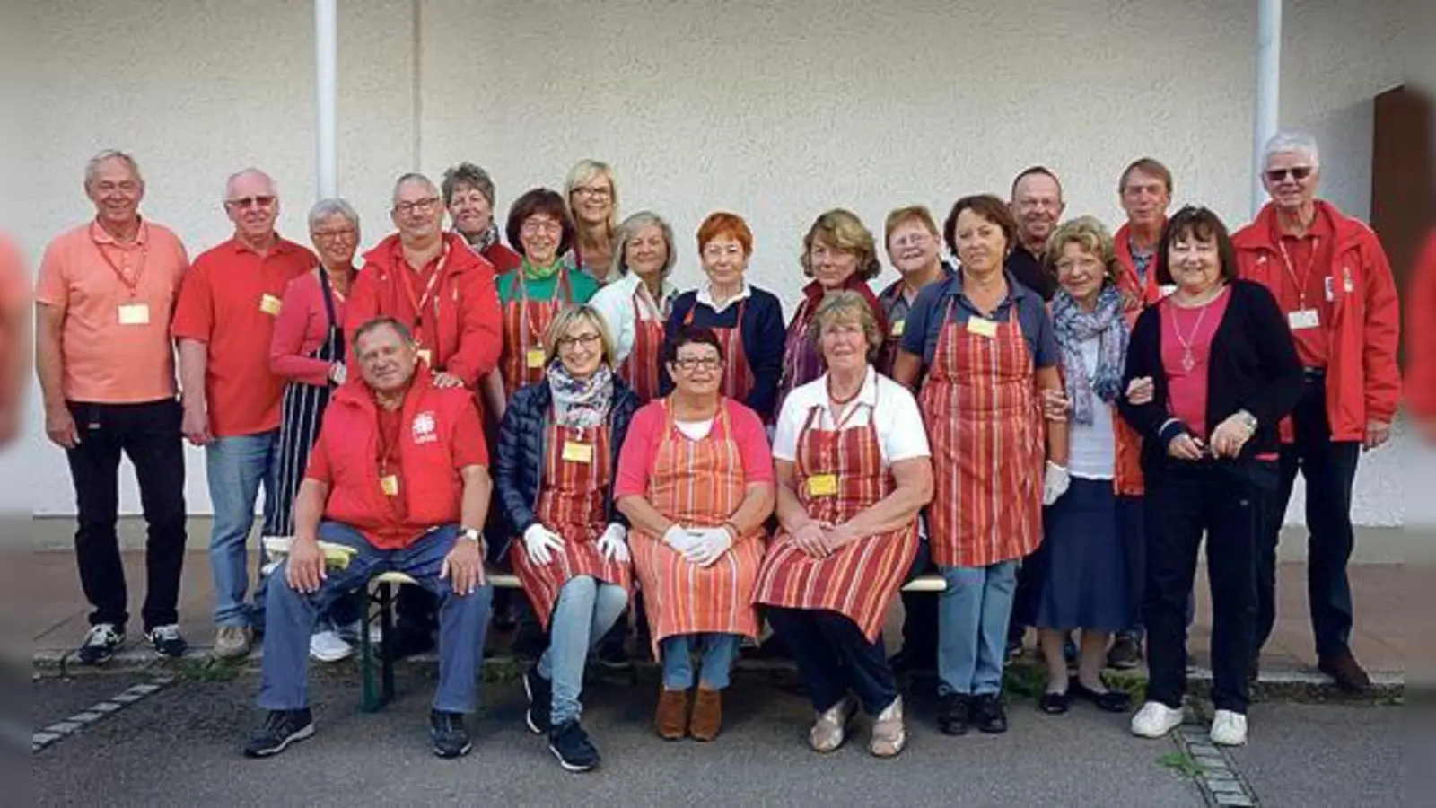 Der Helferkreis des Caritas Tisches Südost feiert am Wochenende sein 10-jähriges Bestehen. Jede Woche verteilen sie rund eine Tonne Lebensmittel an Bedürftige.	 (Foto: hw)