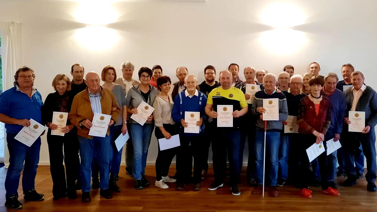 Für ihre langjährige Treue zum SC Weßling wurden diese Mitglieder geehrt. (Foto: Beate Berdau)