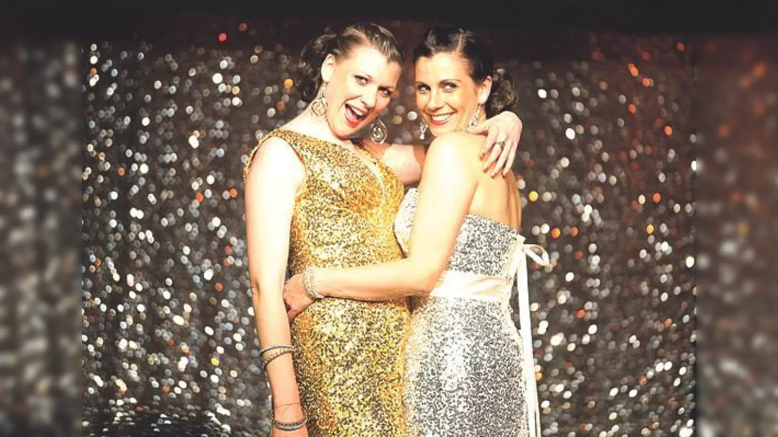 Verena Niessner und Johanna Effenberger über harte Kerle und verführerische Frauen.	 (Foto: Stefanie Wiesner)