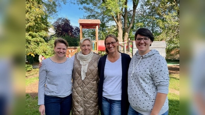 Vier fürs FAM: Mit Tina Flammensböck, Birgit Herwig, Anett Zerulla und Manuela Nachtigall (v.l.) präsentiert sich das Familienzentrum Allach-Untermenzing gut aufgestellt. (Foto: bb)