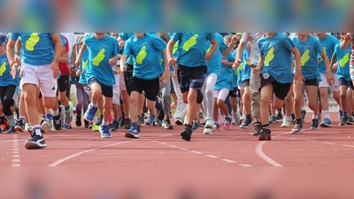 300 Schülerinnen und Schüler der Grundschule am Pilsensee gingen an&nbsp;den Start. (Foto: Schule)