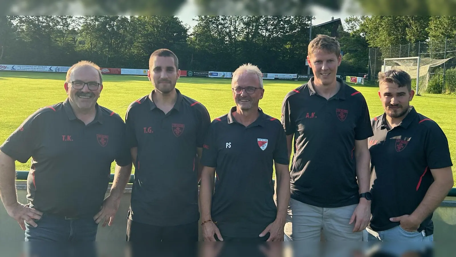 Alte, neue Abteilungsleitung (Foto: TSV Alling)