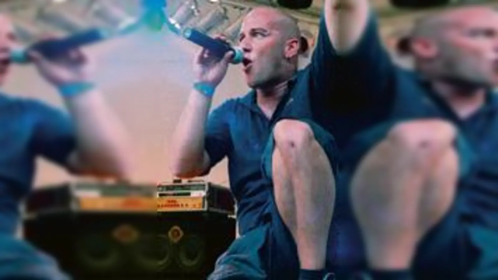 Sings noch ein Mal, Michi: Sänger Michi Dietmayr steht nächste Woche zum letzten Mal als Akzent-Frontmann auf der Bühne.  (Foto: www.akzentland.de)