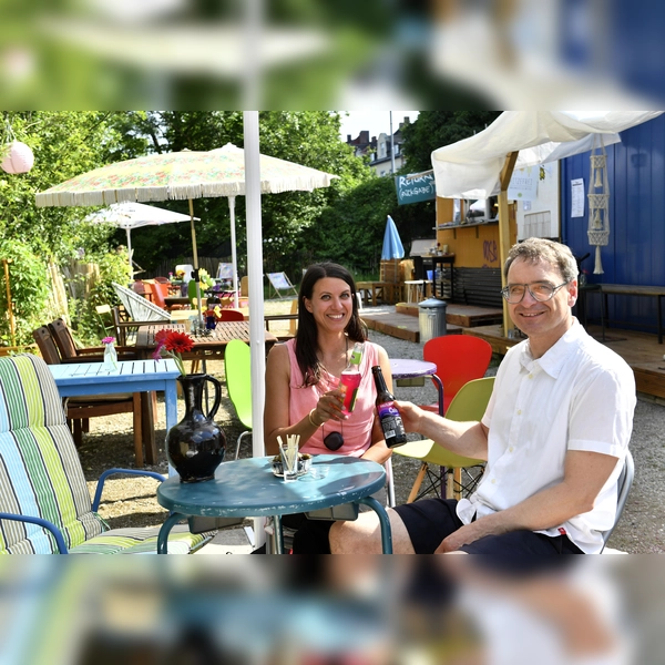 Initiatorin Xenya Jäger und Olaf Kranz, LeiterKreativ München, im „Im Dazwischen”. (Foto: Marcus Schlaf LHM)