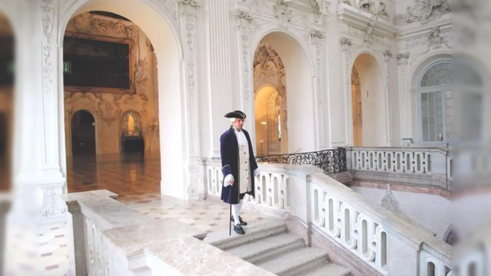 Authentisch im Gewand der Zeit werden die Teilnehmer am Samstag auch in sonst verborgene Winkel des Schlosses geführt.	 (Foto: VA)
