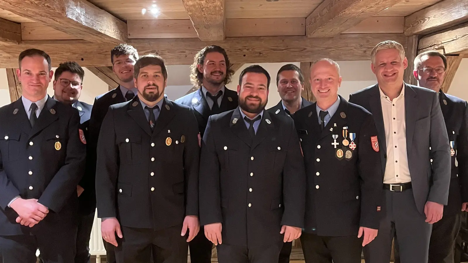 v.l.n.r.: Martin Walter, Elias Birzele, Marco Habermehl, Michael Graf, Alexander Rudorfer, Marco Reitmair, Marcus Rainer, Hubert Burgstaller, Christian Blatt, Ludwig Böck. (Foto: FFW)