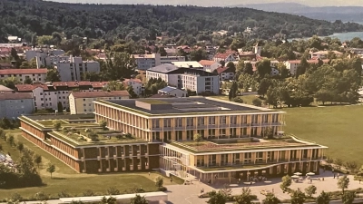 Auf dieser Visualisierung sieht man wie der geplante Klinikneubau in die Landschaft integriert worden ist.  (Foto: Visualisierung: www.mocca-architects.com mit Dewan Friedenberger Architekten www.df-architekten.de)