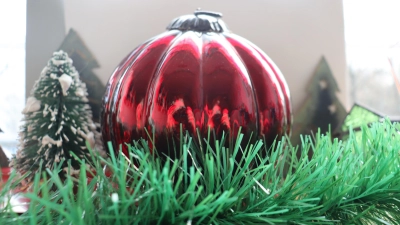 Wer an der Seniorenweihnachtsfeier teilnehmen möchte, kann sich im Rathaus noch eine Karte sichern.  (Foto: mha)