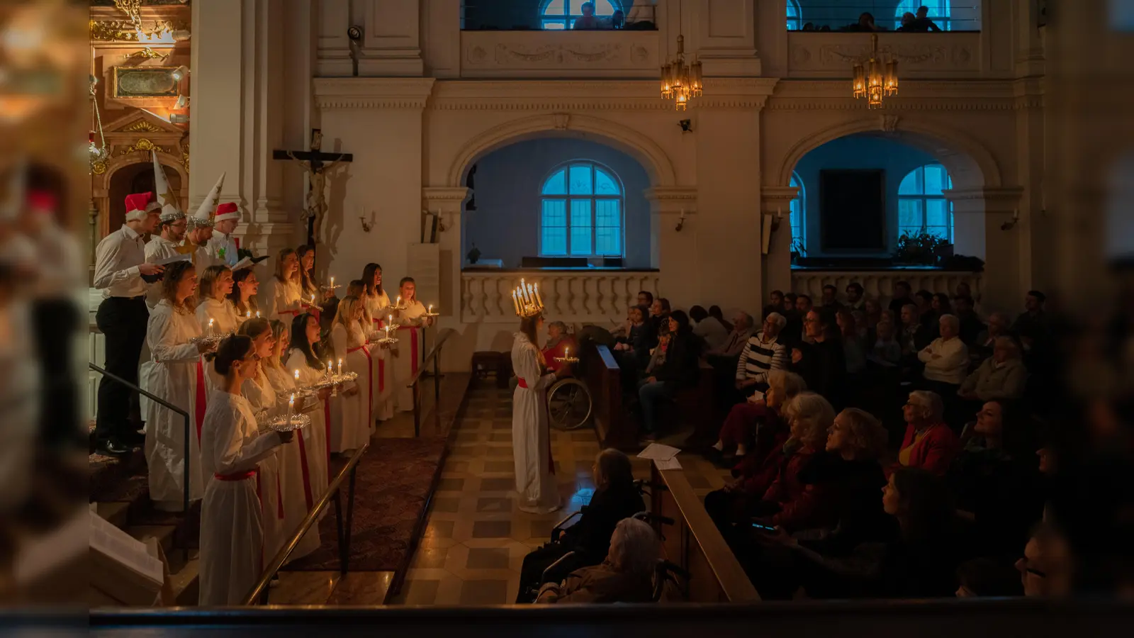 Luciafeier im Rahmen des Weihnachtsmarkts 2018 im Vincentinum. (Foto: Georg Fleischer)