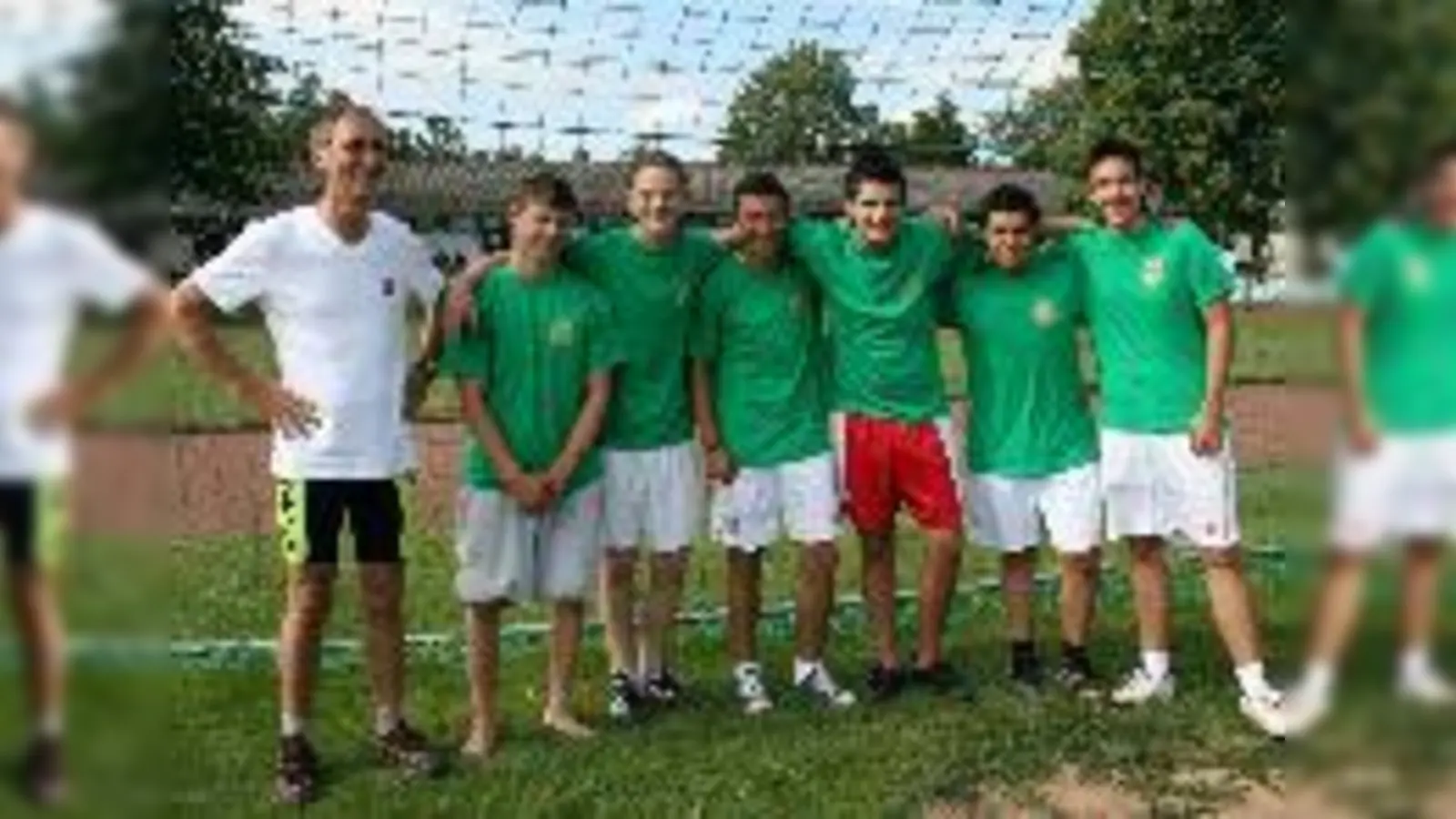Das Team der Willy-Brandt-Gesamtschule holte sich den  (Foto: Mit klaren Treffer gewannen sie beim Elfmeter-Turnier-Finale gegen SC Amicitia. cr)