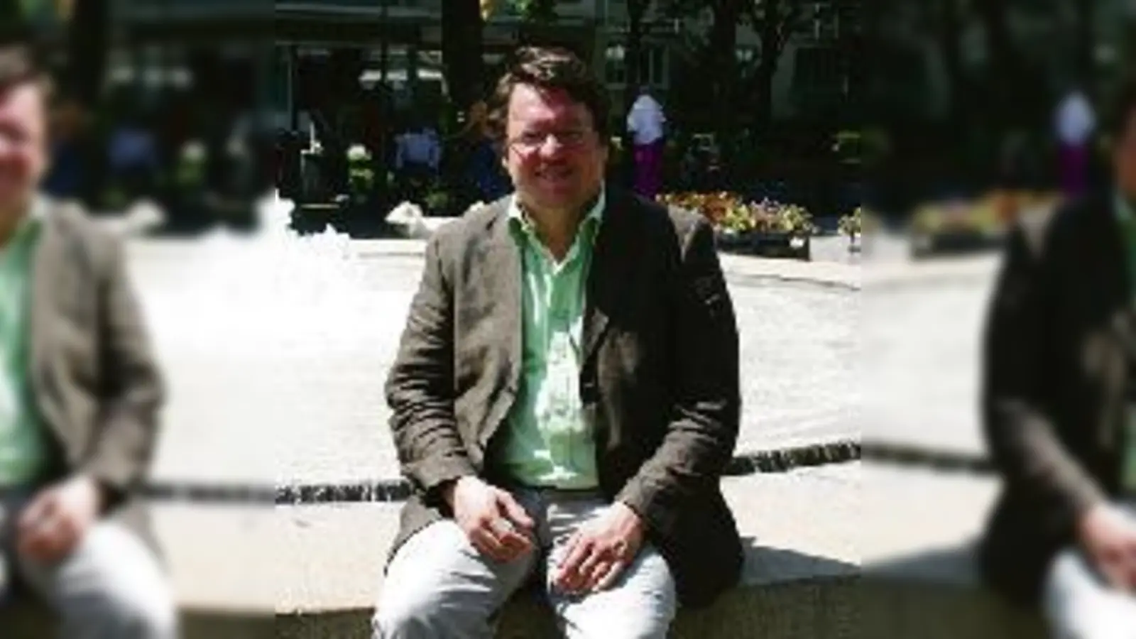 Den Hohenzollernplatz an sich findet Kabarettist Helmut Schleich architektonisch eher unspannend, die Menschen hingegen durchaus interessant.  (Foto: ks)