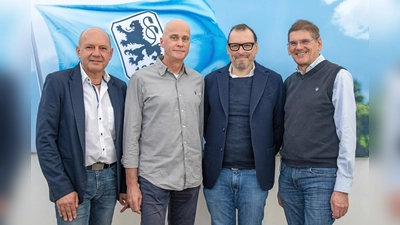 Präsidiumsriege: Norbert Steppe, Robert Reisinger, Karl-Christian Bay, Heinz Schmidt (v.l.n.r).  (Foto: Anne Wild)