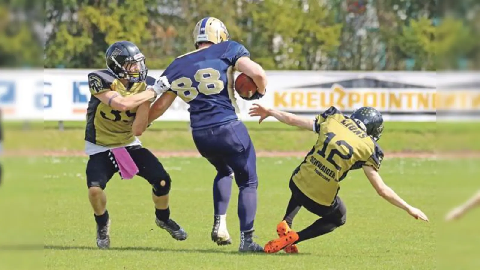 Alex Arndt ließ sich durch nichts und niemanden von seinem Touchdown abbringen. 	 (Foto: Christiane Biegert)