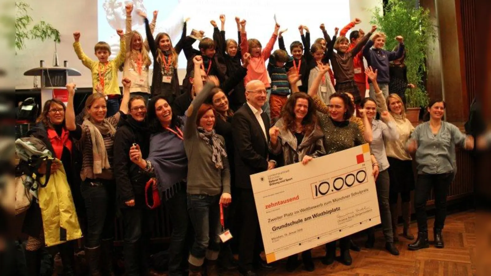 Beste Grundschule Münchens: Die Grundschule am Winthirplatz hat bei der Verleihung des Münchner Schulpreises den 2. Platz belegt. (Foto: Thomas Wobido)