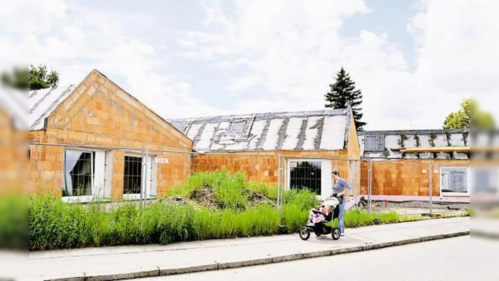Ob dieses Kind mal einen Kindergartenplatz bekommt ist unsicher, immerhin wird die Einrichtung an der Thomas-Hauser-Straße Ende 2010 fertig.   (Foto: sf)