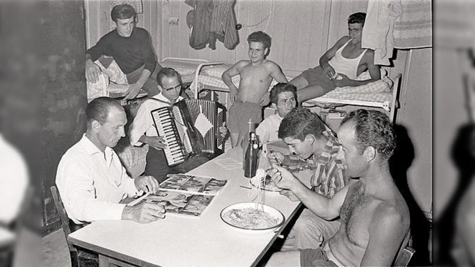 Italienische Gastarbeiter in Baracken 1963, fotografiert von Rudi Dix. 			       (Foto: ©Stadtarchiv München)