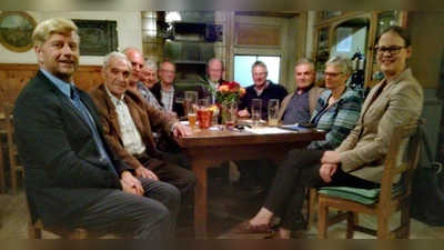 Trafen sich im &amp;quot;Stern&amp;quot; in Deutenhausen: die Mitglieder des CSU-Ortsverbandes Marnbach-Deutenhausen. (Foto: CSU-Ortsverband)