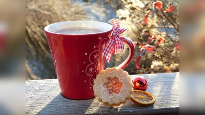 Zeit für Heißgetränke: Mit viel Engagement seitens des Glonner Gewerbeverbands konnte der Fortbestand des Weihnachtsmarktes gerettet werden.  (Foto: CC0 )