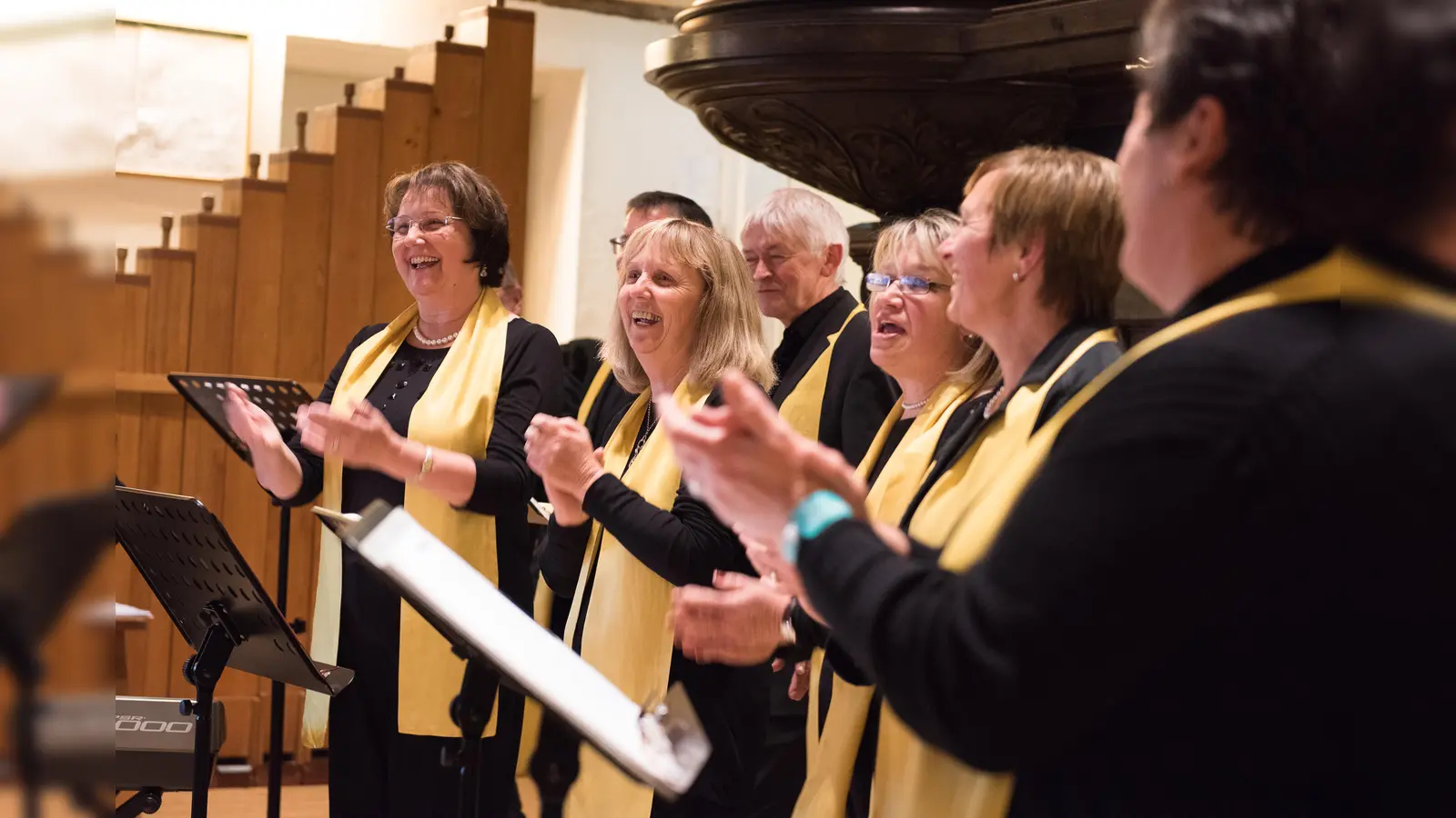 Bei den Valleyer Kulturtagen 2019 begleitet der Gospelchor Valley Voices die hl. Messe am Sonntag in der Unterdarchinger Kirche . (Foto:  Ramona Meisl)