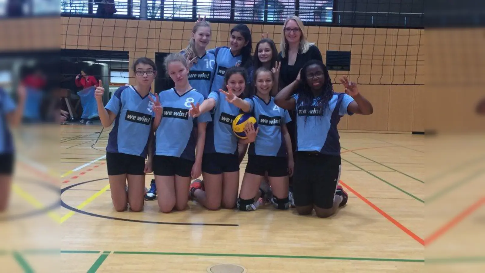 Über den tollen erfolg freuen sich hinten v. l. Mathilda Dembowski, Yasemin Sahin, Sina Dufner, Miriam Pfab, vorne v. l. Isabella Fumagalli, Lara Fischer, Maryana Khudeda, Harriet Klepper und Jessica Onuigwe. (Foto: pi)