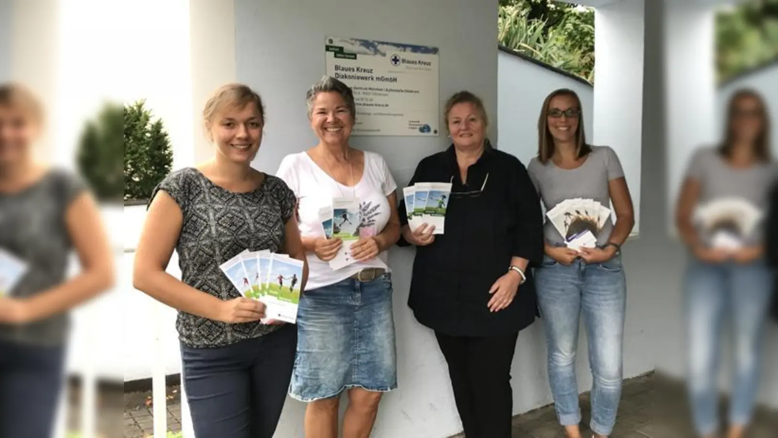 Die Beratungsstelle des Blauen Kreuzes in Ottobrunn bietet seit drei Jahren Außensprechstunden in Sauerlach und seit zwei Jahren in Deisenhofen an. Im Einsatz: Linda Barth, Sabine Gutscher, Ursula Mocker-Schulz und Alexandra Mair (v. l.).  (F: hw)