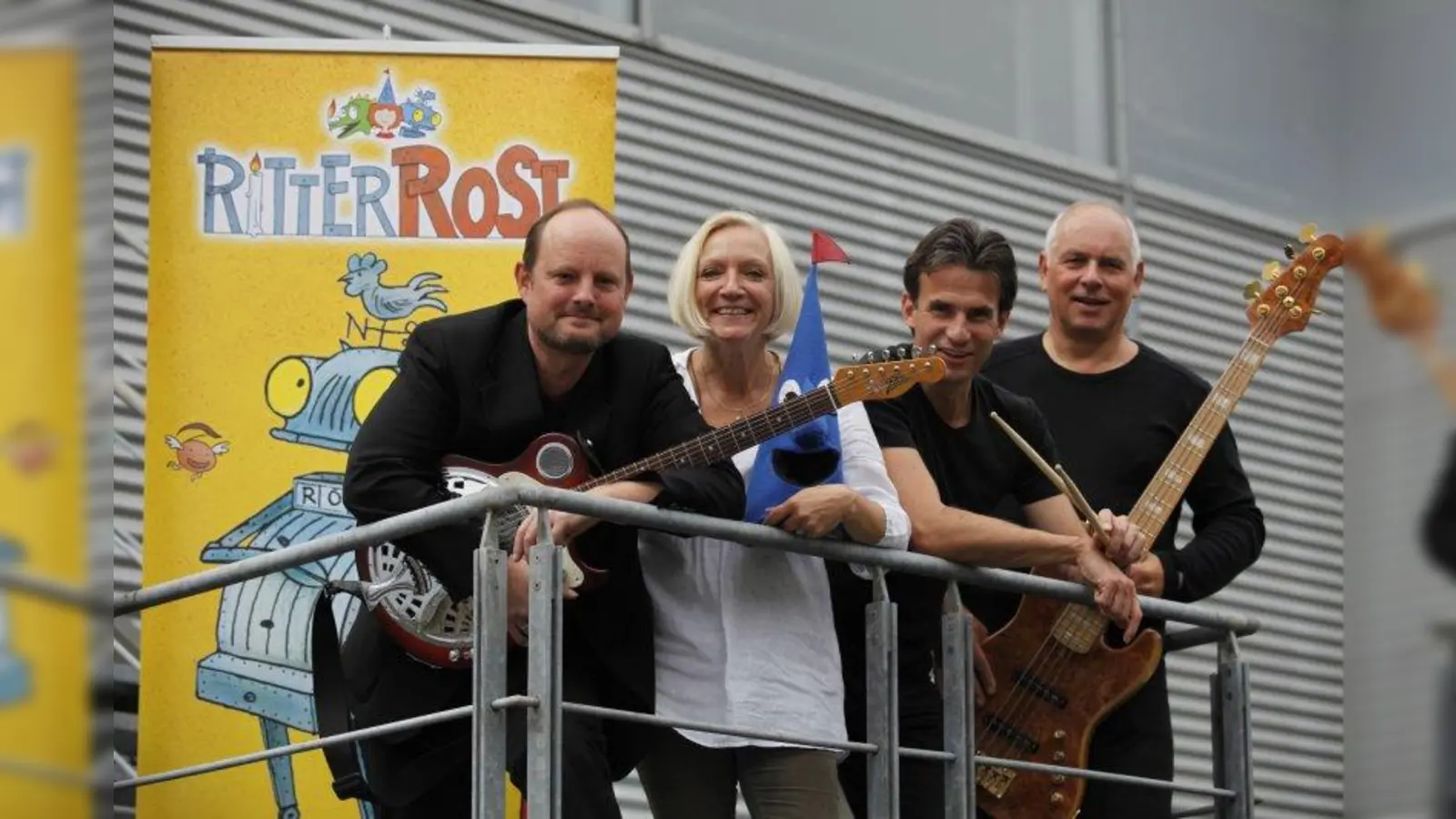 Spielen beim Sommerfest.  „Bö &amp; die Ritter Rost Band”. (Foto: Georg Valerius)