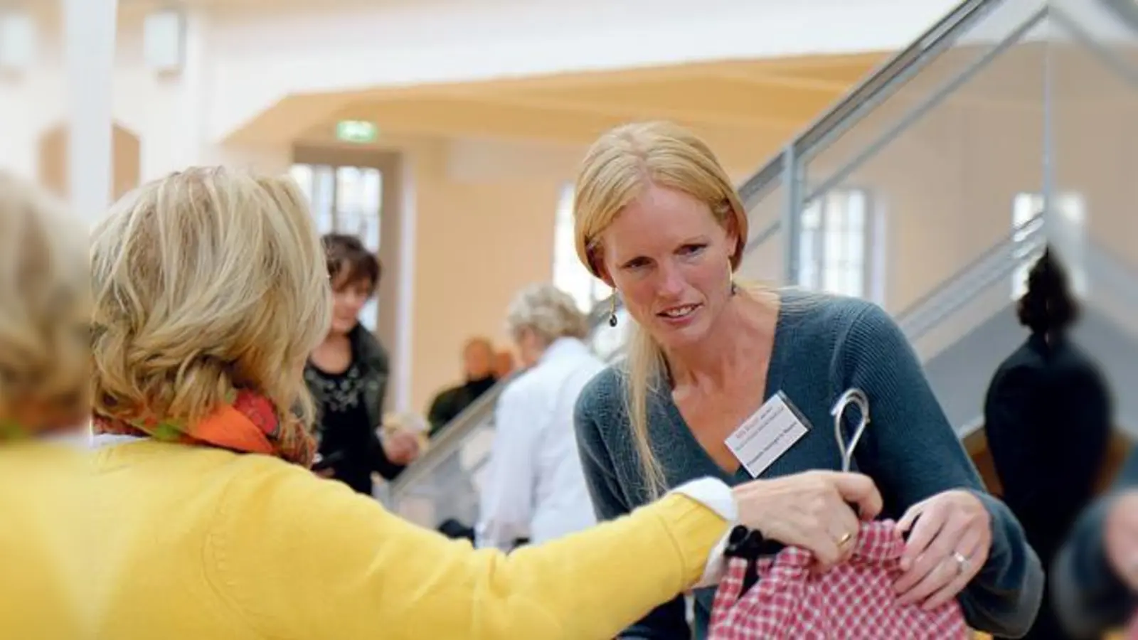 Die Schirmherrin der DMSG LV Bayern e.V. Elizabeth Herzogin in Bayern unterstützt tatkräftig den größten Wohltätigkeitsbazar den »MS Bazar«.	 (Foto: VA)
